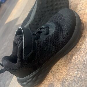 Nike Toddler Tennis Shoes solid black